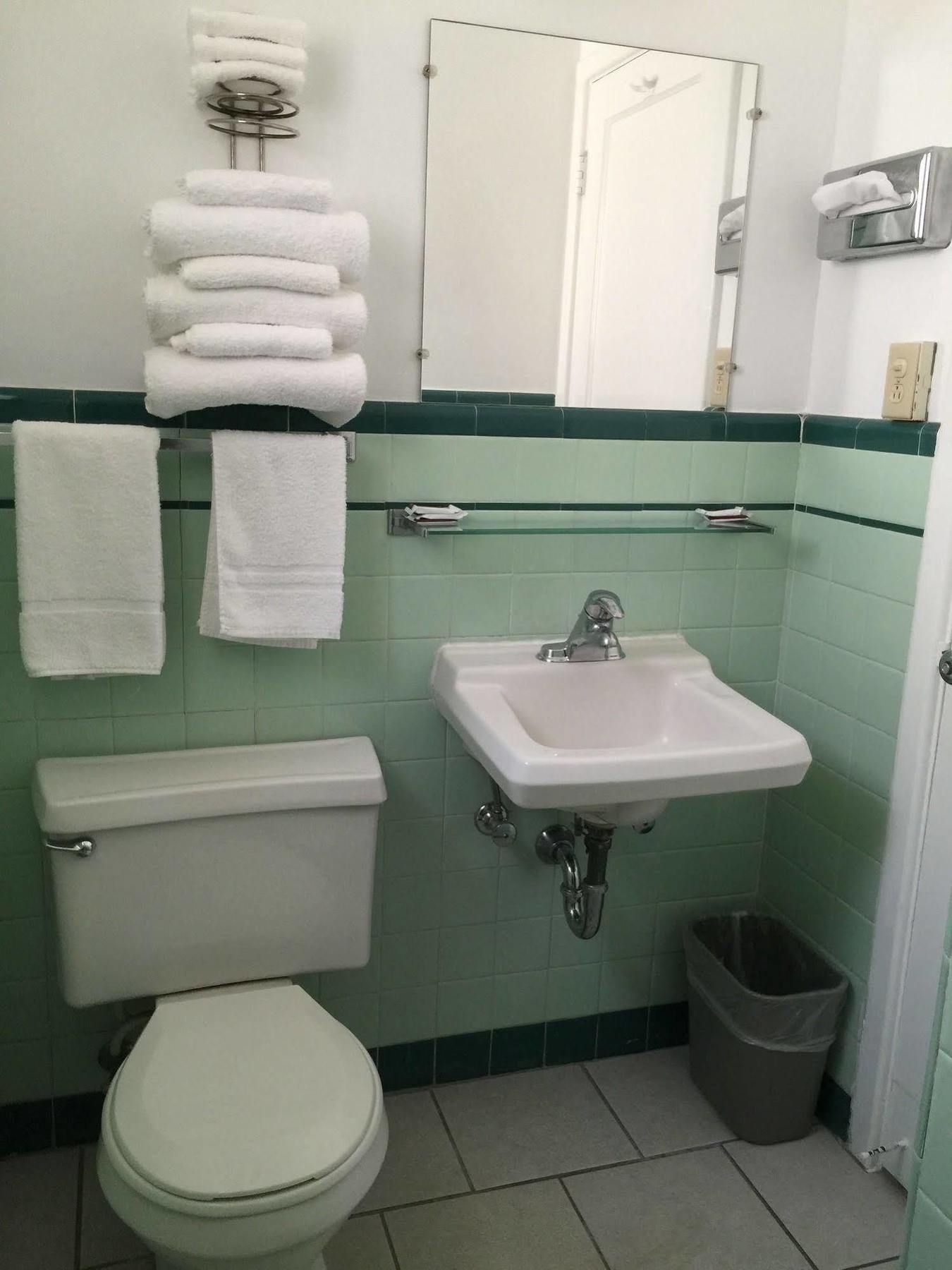 אלקו Centre Motel מראה חיצוני תמונה