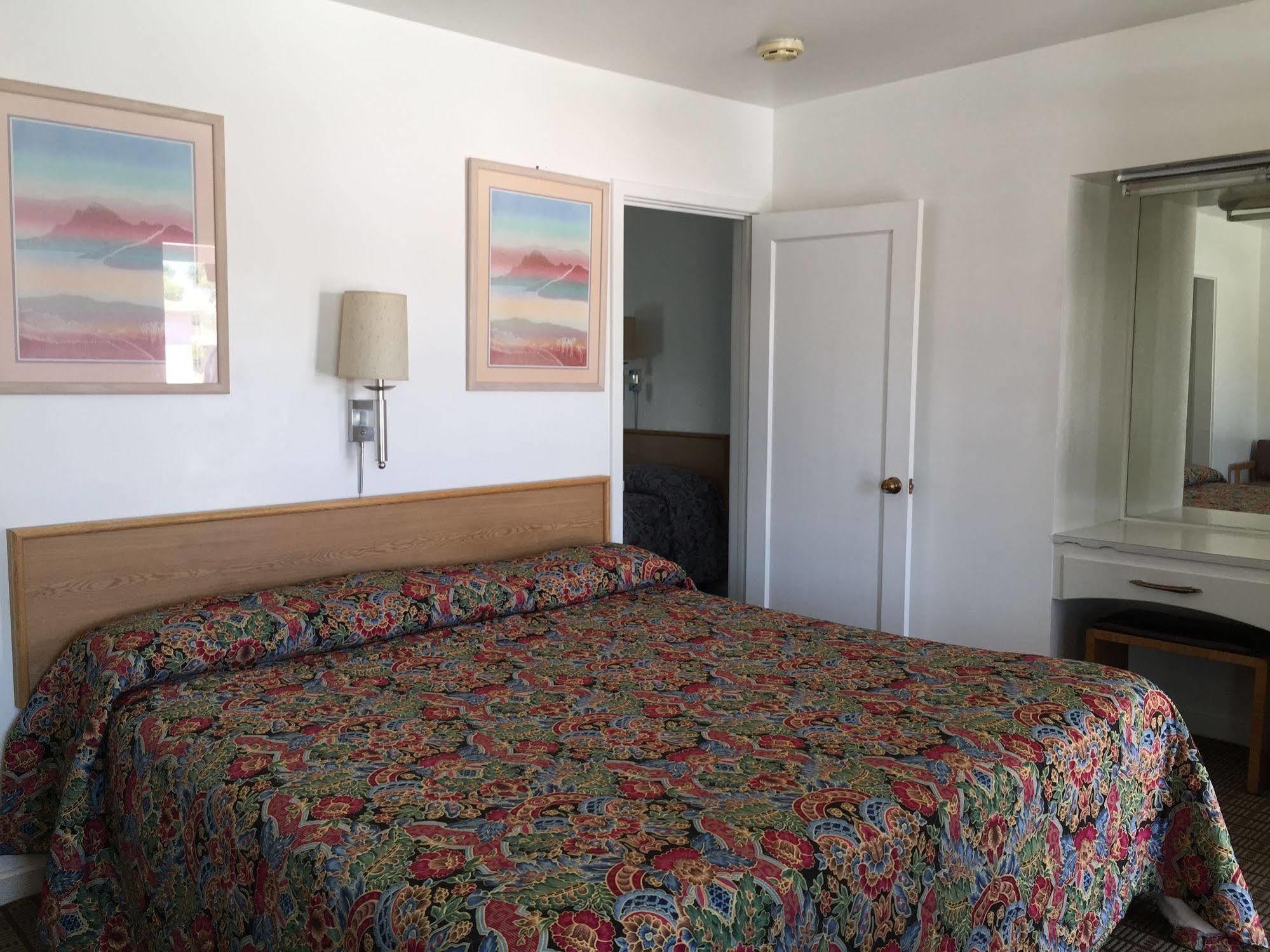 אלקו Centre Motel מראה חיצוני תמונה