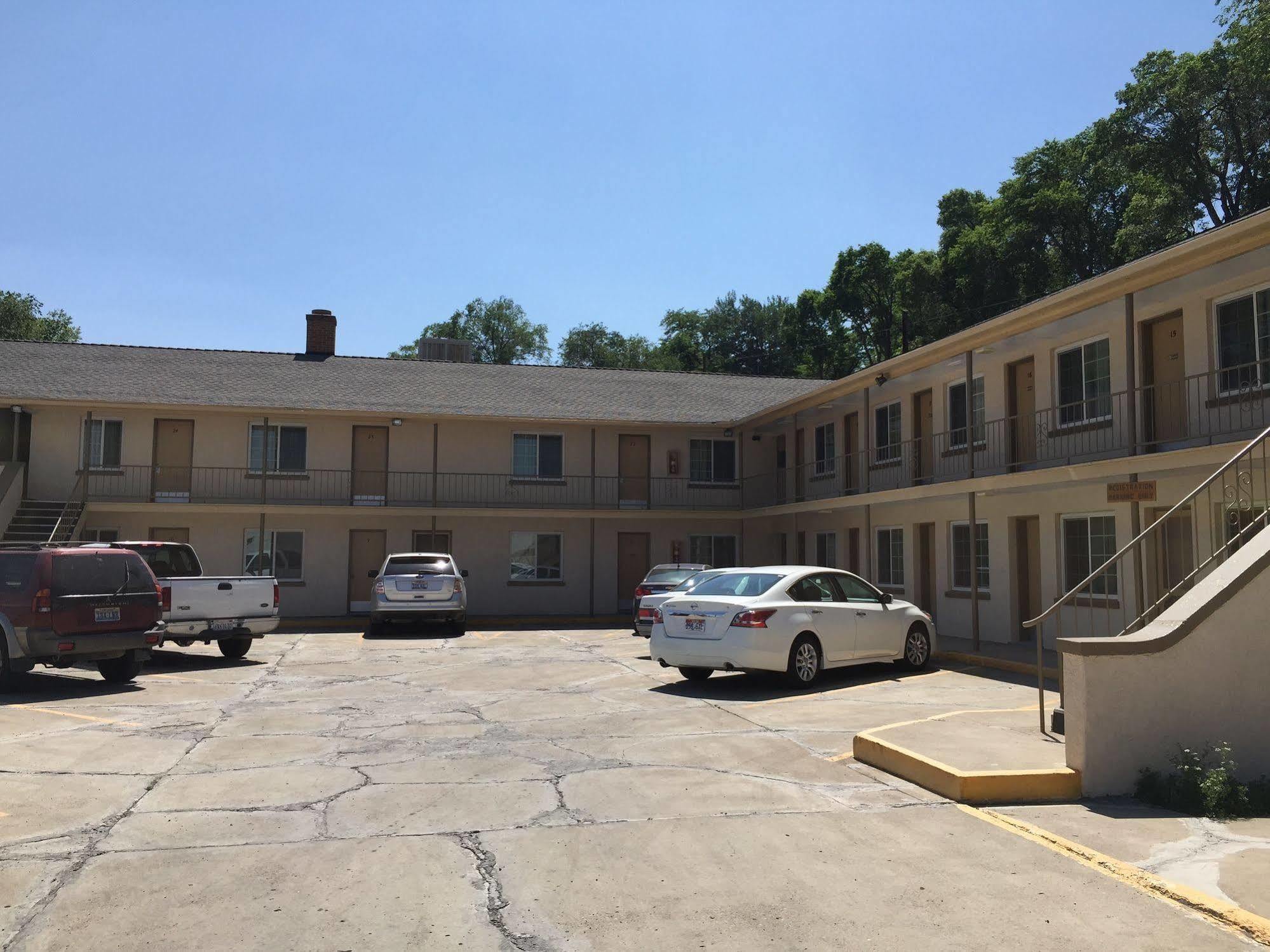 אלקו Centre Motel מראה חיצוני תמונה